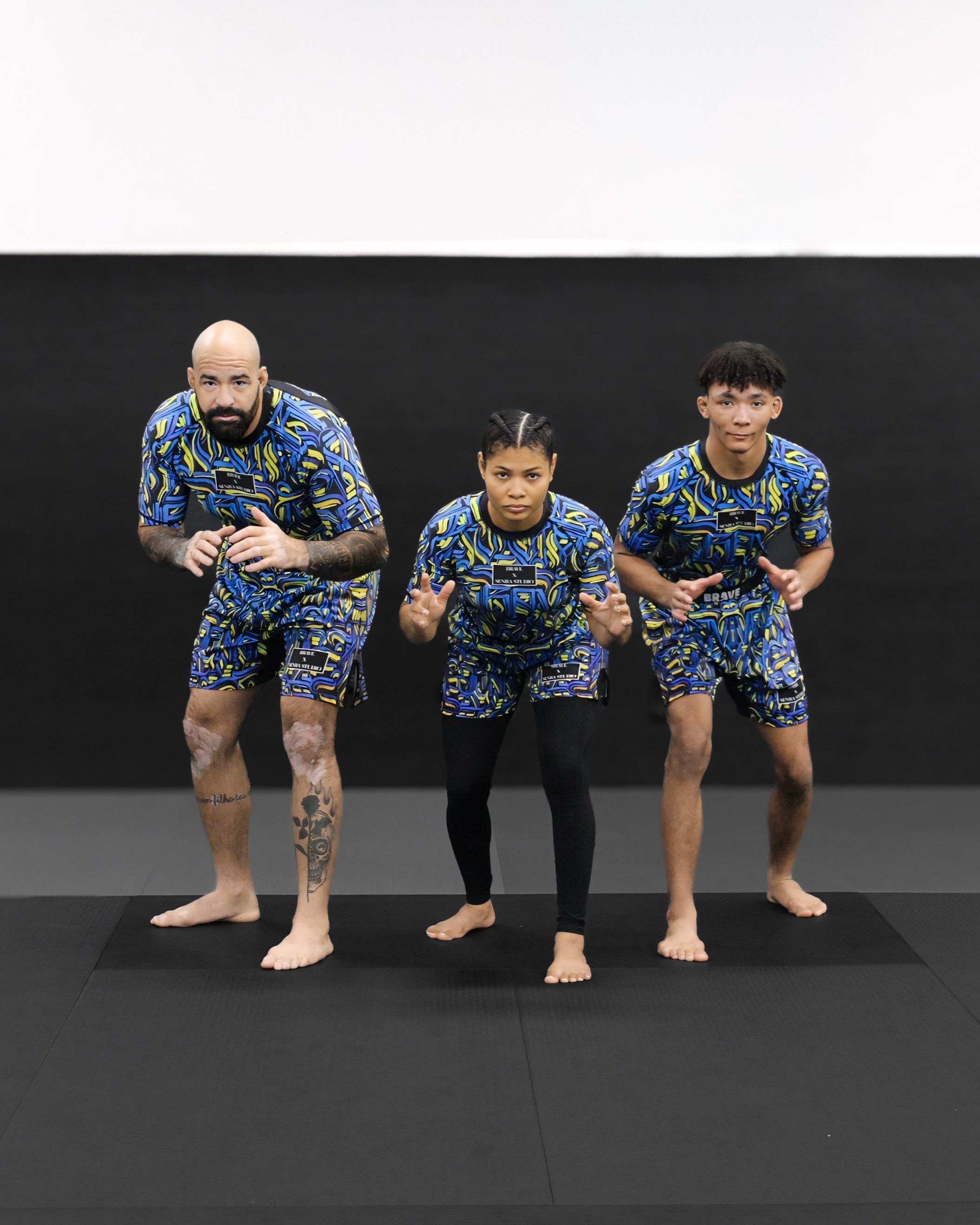 BRAVE X SENRA STUDIO RASHGUARD ADULT
